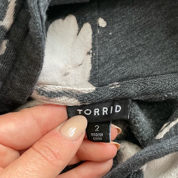 Torrid Hoodie 2 - Picture 9 of 9